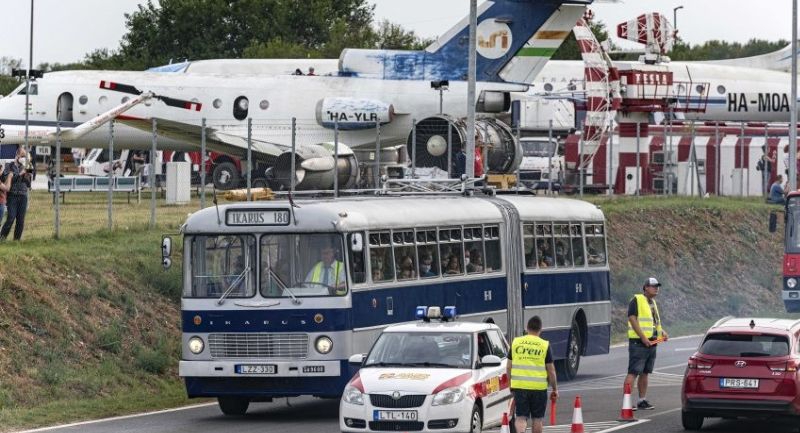 szazharminc-regi-ikarus-autobuszt-mutatnak-be-a-hetvegen-az-aeroparkban.jpg